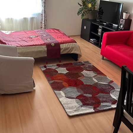 Cozy Apartment In District 8 Budapest Bagian luar foto
