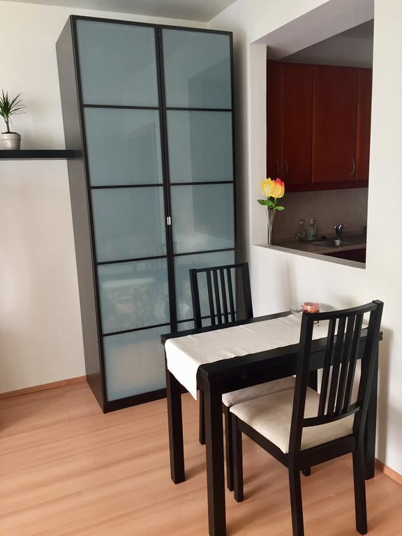 Cozy Apartment In District 8 Budapest Bagian luar foto
